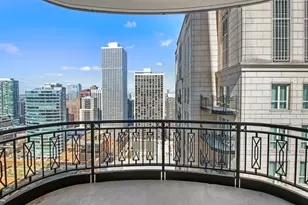 10 E Delaware Pl, Chicago, IL 60611 - Photo 31