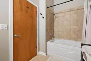 3963 W Belmont Ave, Chicago, IL 60618 - Photo 19