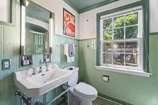 2738 W Fitch Ave, Chicago, IL 60645 - Photo 15