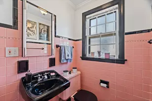 2738 W Fitch Ave, Chicago, IL 60645 - Photo 19