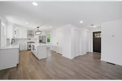 9430 Nashville Avenue, Morton Grove, IL 60053 - Photo 5
