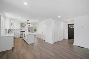 9430 Nashville Ave, Morton Grove, IL 60053 - Photo 5