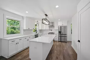 9430 Nashville Ave, Morton Grove, IL 60053 - Photo 7