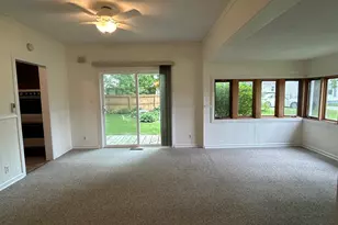 637 W Main St, Genoa, IL 60135 - Photo 5