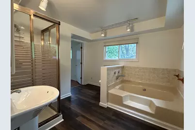 637 W Main Street, Genoa, IL 60135 - Photo 7