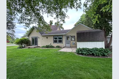 637 W Main Street, Genoa, IL 60135 - Photo 17
