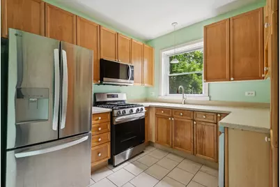 717 Reba Place #2N, Evanston, IL 60202 - Photo 3