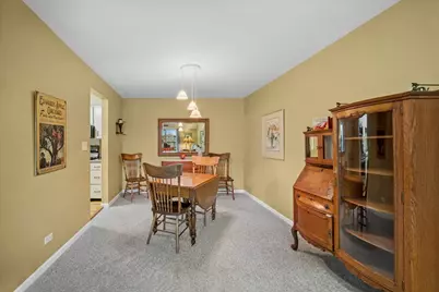 1515 E Central Road #462B, Arlington Heights, IL 60005 - Photo 7