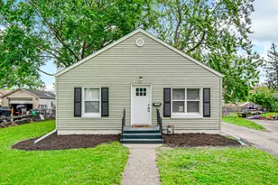1376 Lennington Circle, Kankakee, IL 60901 - Photo 3