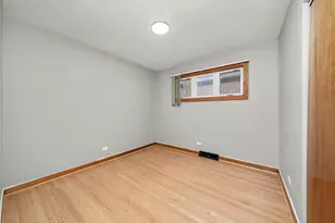 12809 S May St, Calumet Park, IL 60827 - Photo 5
