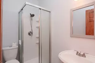 870 W Buckingham Pl, Chicago, IL 60657 - Photo 17