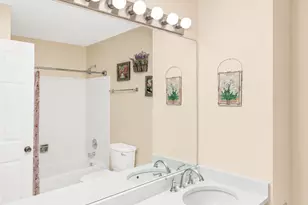 140 Copperwood Dr, Buffalo Grove, IL 60089 - Photo 29