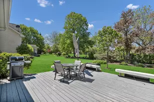 140 Copperwood Dr, Buffalo Grove, IL 60089 - Photo 35