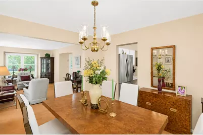 140 Copperwood Drive, Buffalo Grove, IL 60089 - Photo 9