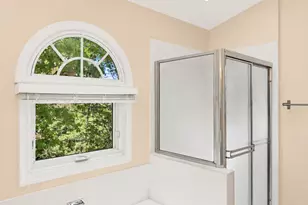 140 Copperwood Dr, Buffalo Grove, IL 60089 - Photo 23