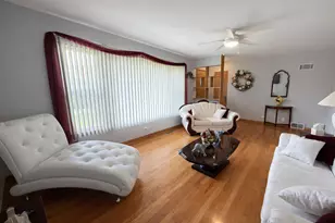 1547 Balmoral Ave, Westchester, IL 60154 - Photo 5