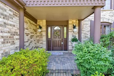 2135 Phillips Drive, Glenview, IL 60026 - Photo 3