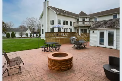 4308 Birch Drive, Gurnee, IL 60031 - Photo 3