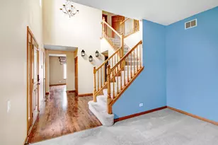 532 Rose Ln, Bartlett, IL 60103 - Photo 5