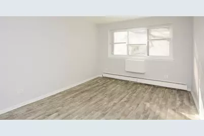 1040 W Hollywood Avenue #204, Chicago, IL 60660 - Photo 9