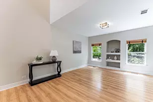 307 Abington Woods Dr, Aurora, IL 60502 - Photo 5