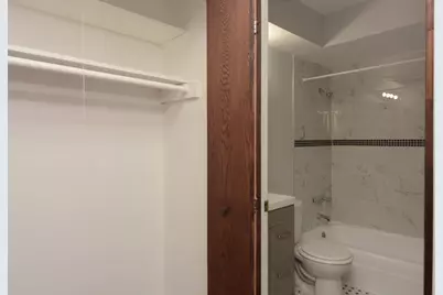 1040 W Hollywood Avenue #320, Chicago, IL 60660 - Photo 15
