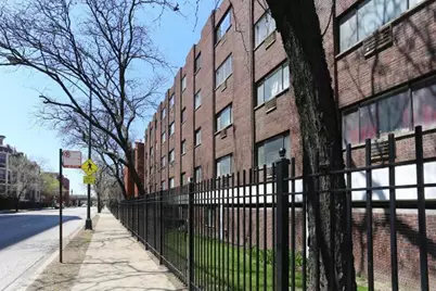 1040 W Hollywood Avenue #320, Chicago, IL 60660 - Photo 1