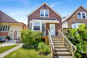 2640 N Hamlin Ave, Chicago, IL 60647 - Photo 1