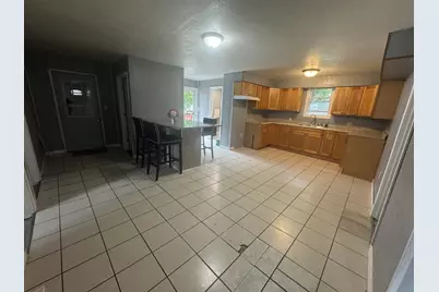 513 Griswold Avenue, Sterling, IL 61081 - Photo 7