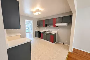231 River Dr, Dekalb, IL 60115 - Photo 5