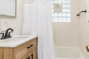 7535 Kenton Ave, Skokie, IL 60076 - Photo 23