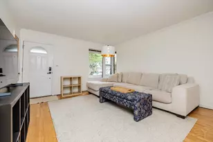 7535 Kenton Ave, Skokie, IL 60076 - Photo 7