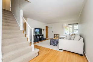 7535 Kenton Ave, Skokie, IL 60076 - Photo 29