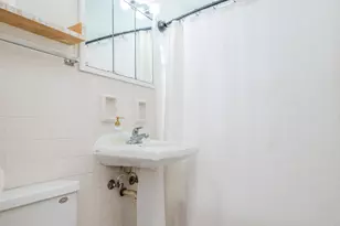 7535 Kenton Ave, Skokie, IL 60076 - Photo 37