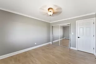 2218 S Goebbert Rd, Arlington Heights, IL 60005 - Photo 11