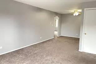 535 Brookside Dr, Westmont, IL 60559 - Photo 3