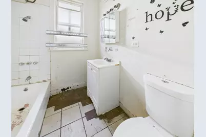1327 W 72nd Place, Chicago, IL 60636 - Photo 9
