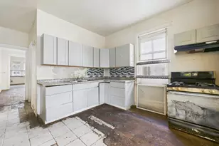 1327 W 72nd Pl, Chicago, IL 60636 - Photo 11