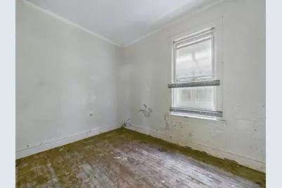 1327 W 72nd Place, Chicago, IL 60636 - Photo 7