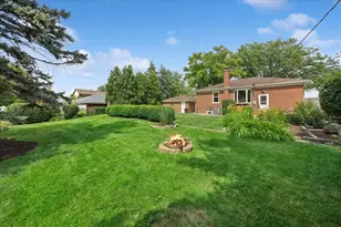1300 Evers Ave, Westchester, IL 60154 - Photo 19