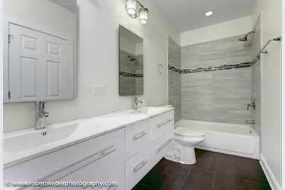 2329 W Barry Avenue #1, Chicago, IL 60618 - Photo 7