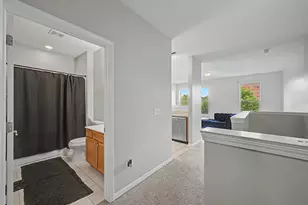 915 S Kedzie Ave, Chicago, IL 60612 - Photo 9