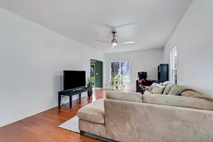 1851 Wisteria Dr, Aurora, IL 60503 - Photo 5