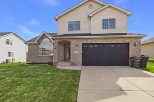 695 Cassandra Ln, University Park, IL 60484 - Photo 1