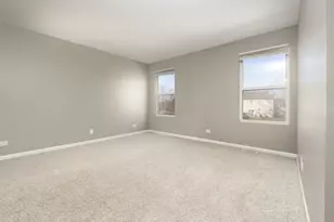 4036 Blackstone Dr, Aurora, IL 60504 - Photo 11