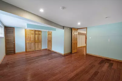 566 N Howard Avenue, Elmhurst, IL 60126 - Photo 15
