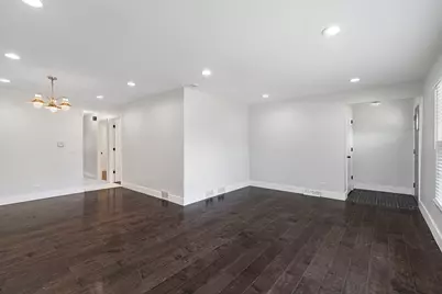 566 N Howard Avenue, Elmhurst, IL 60126 - Photo 3