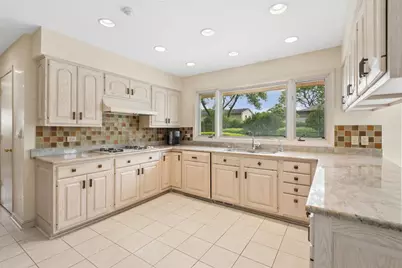 2445 Vicki Lane, Northbrook, IL 60062 - Photo 5