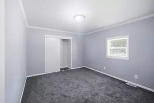 165 Hansom Dr, Wheeling, IL 60090 - Photo 17