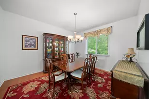 853 Prairie Crossing Dr, Yorkville, IL 60560 - Photo 9